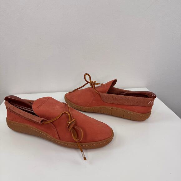 Manitobah Modern Moccasin Shoes Womens US 10 Brick Red Clay Leather Flat 41200D4 - Picture 2 of 7